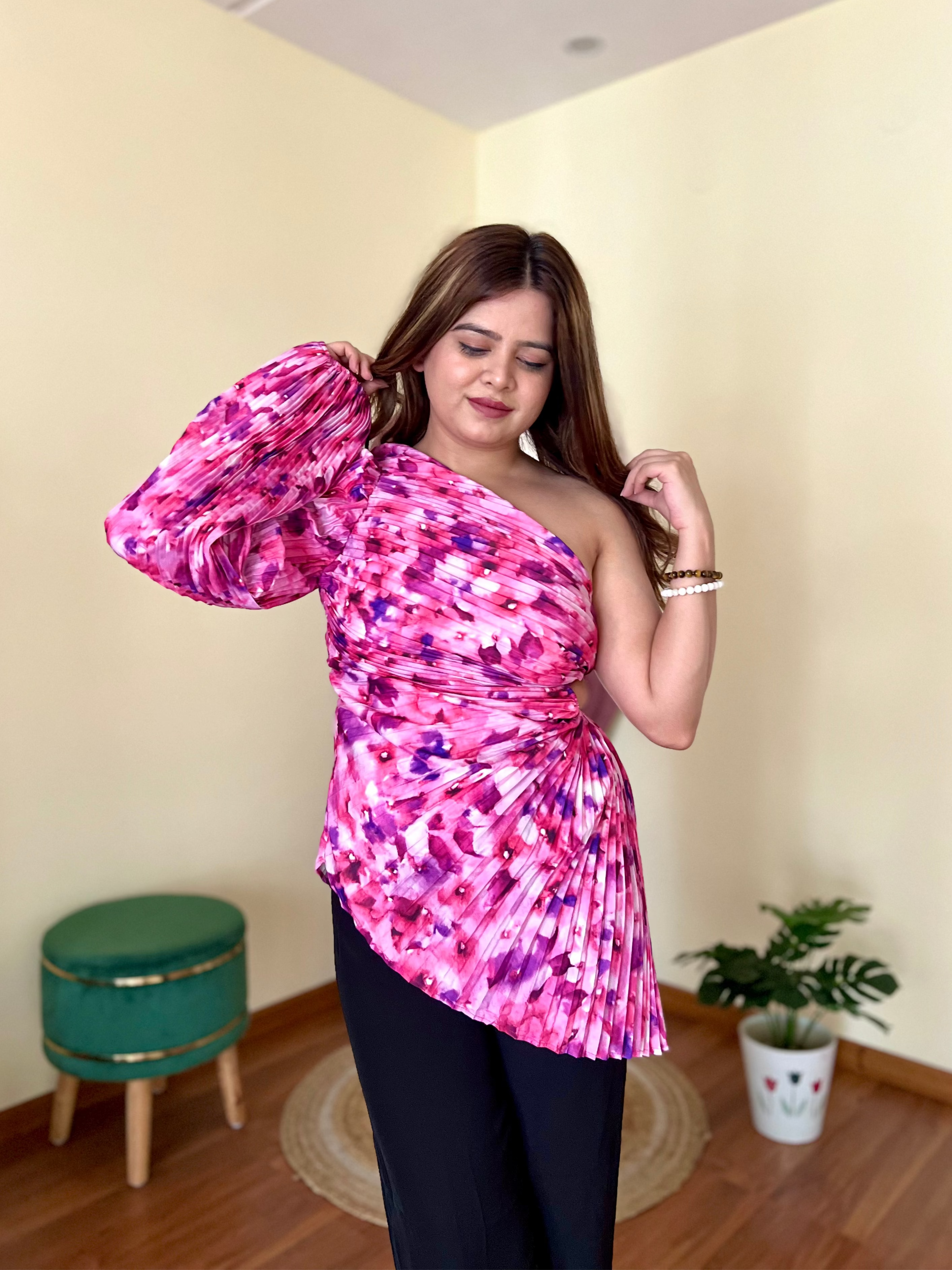 BRIE PLEATED TOP