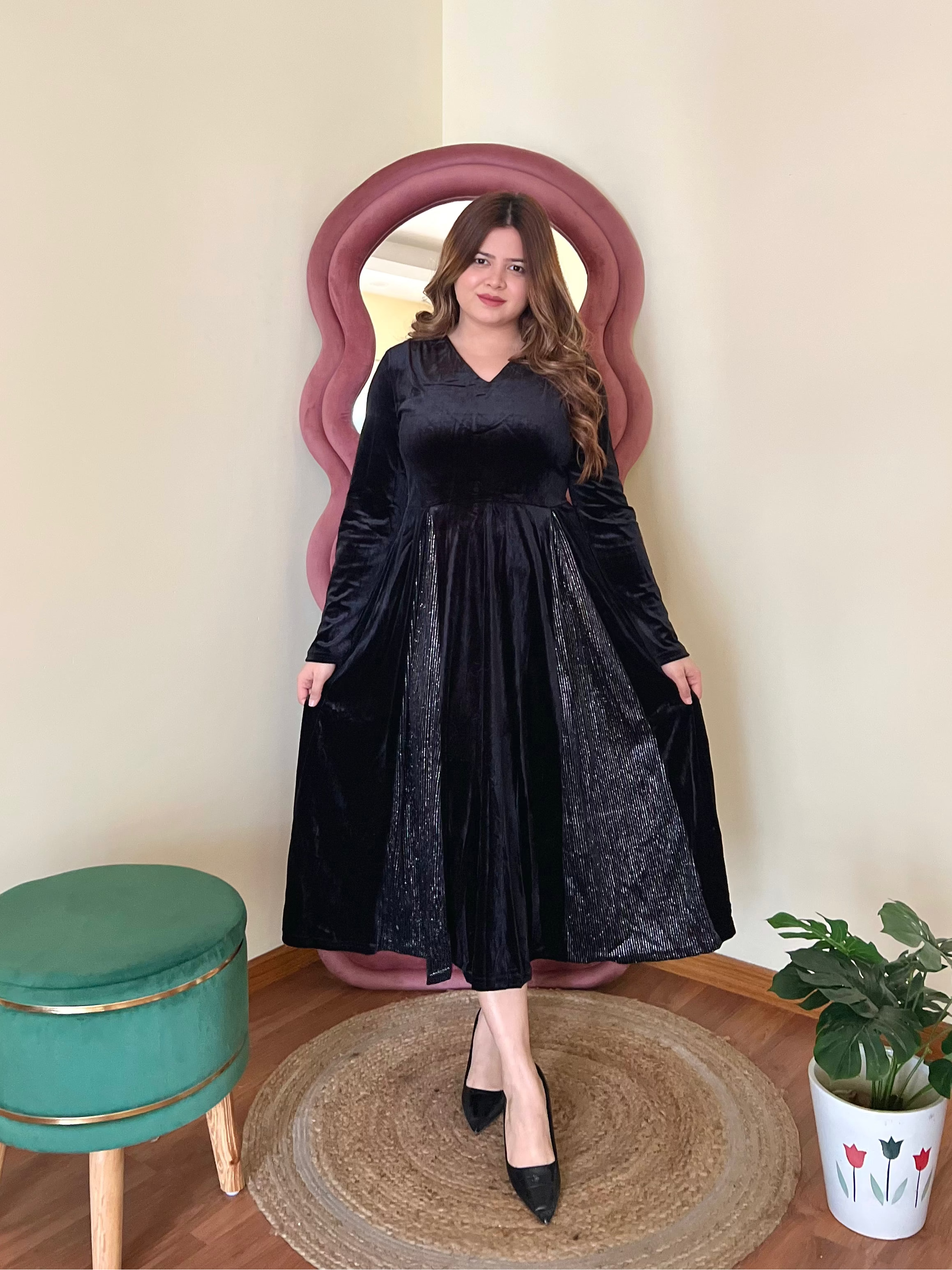 NEXA VELVET DRESS