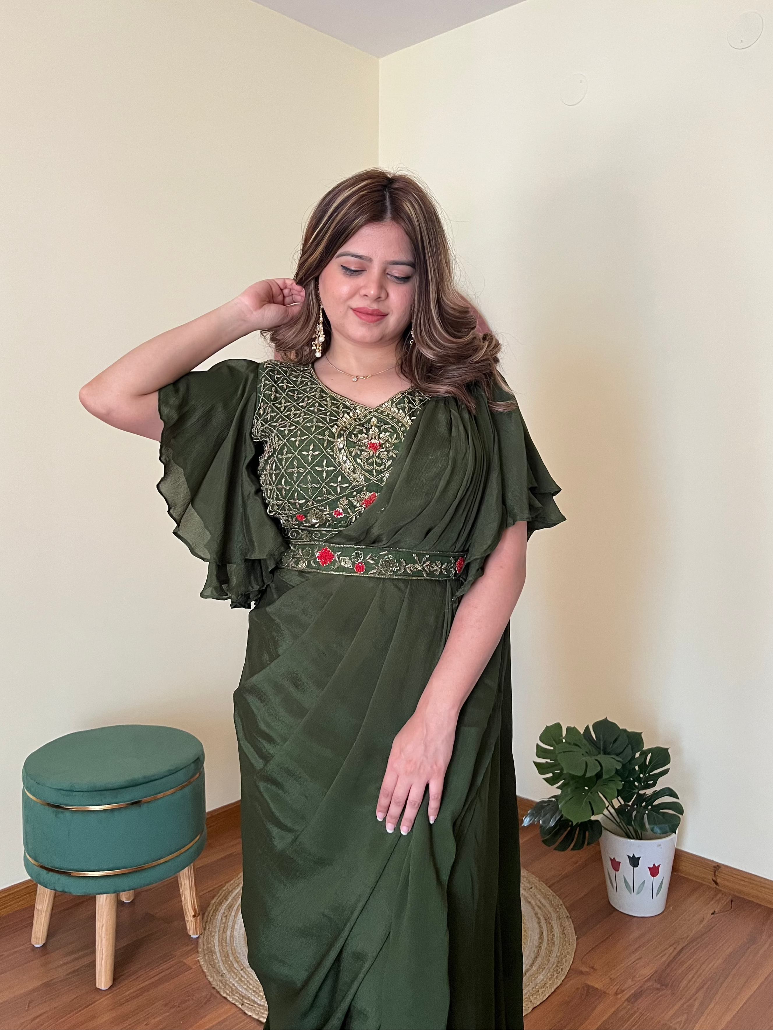 SURKH DRAPE SAREE