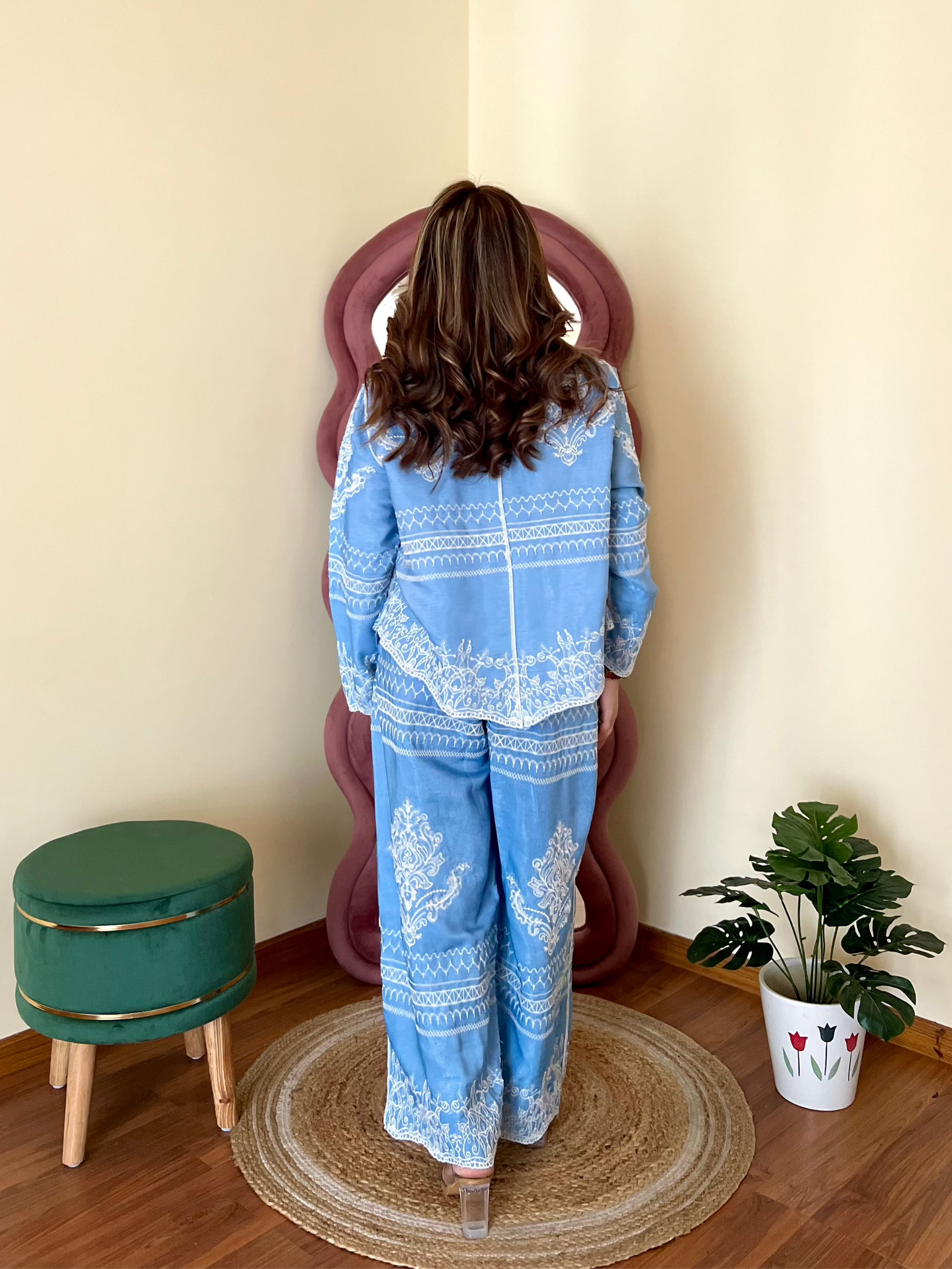 FROSTY EMBROIDERED COORD