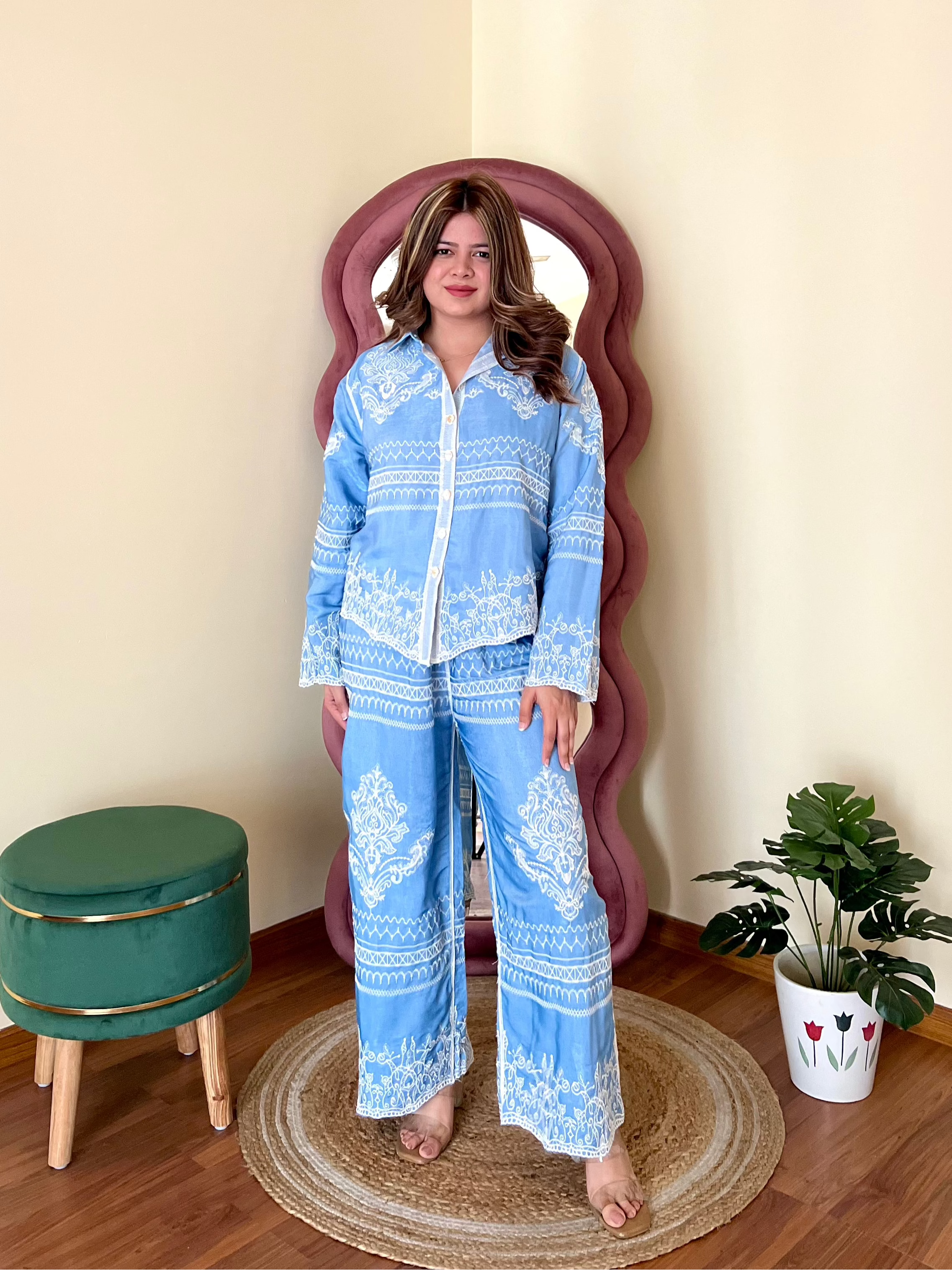 FROSTY EMBROIDERED COORD