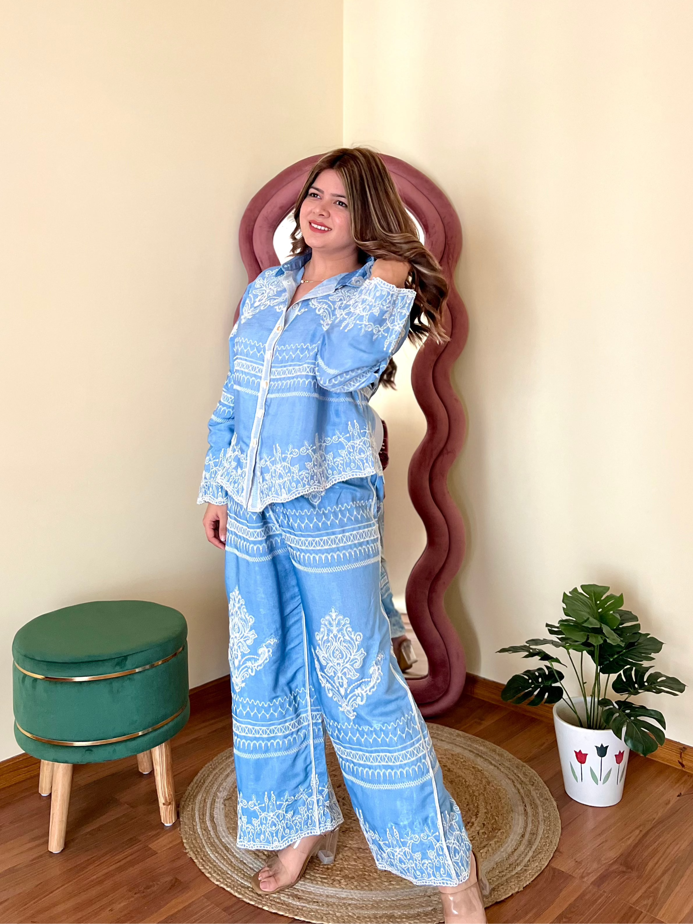 FROSTY EMBROIDERED COORD