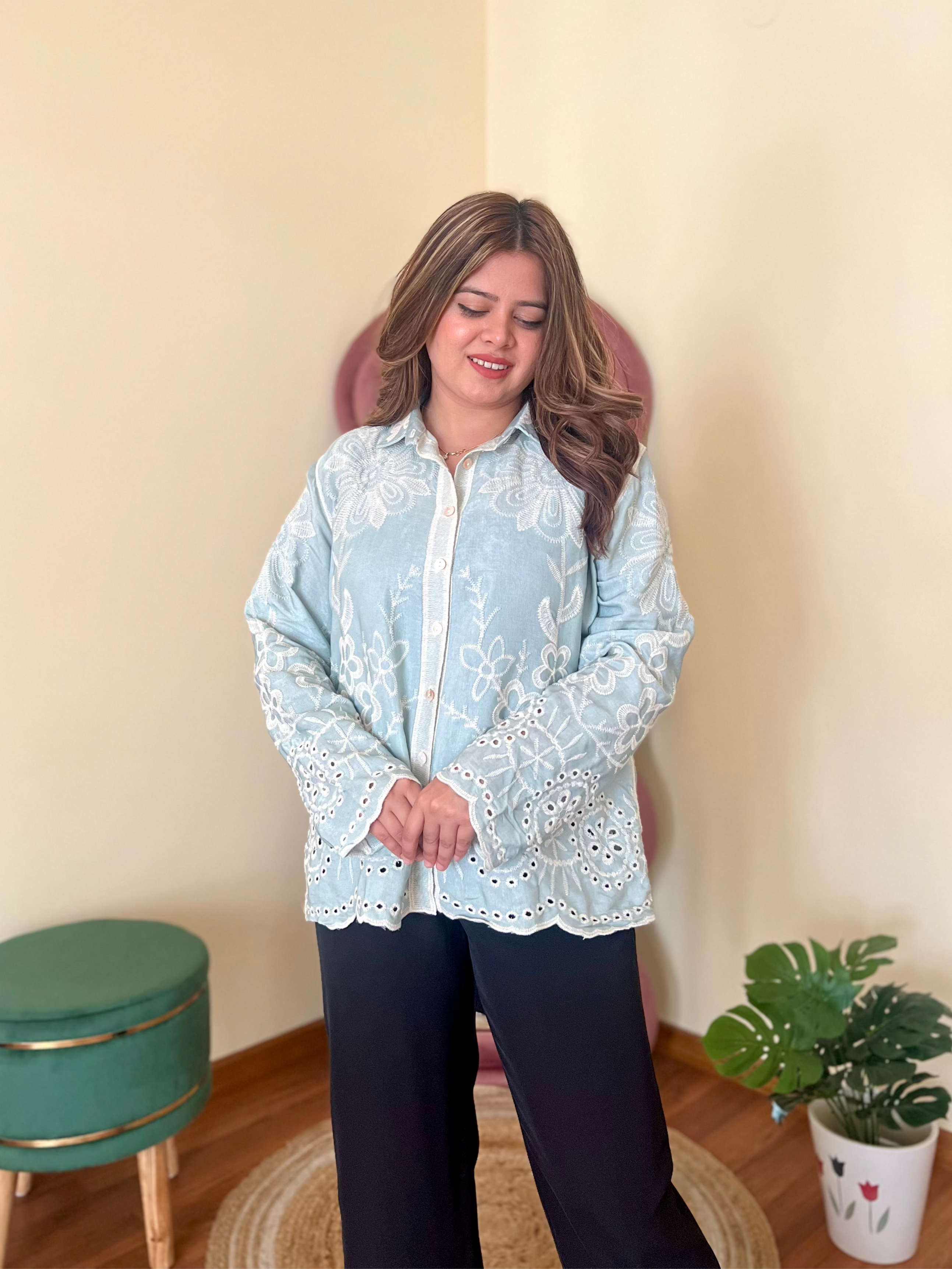 SKYE THREADWORK SHIRT