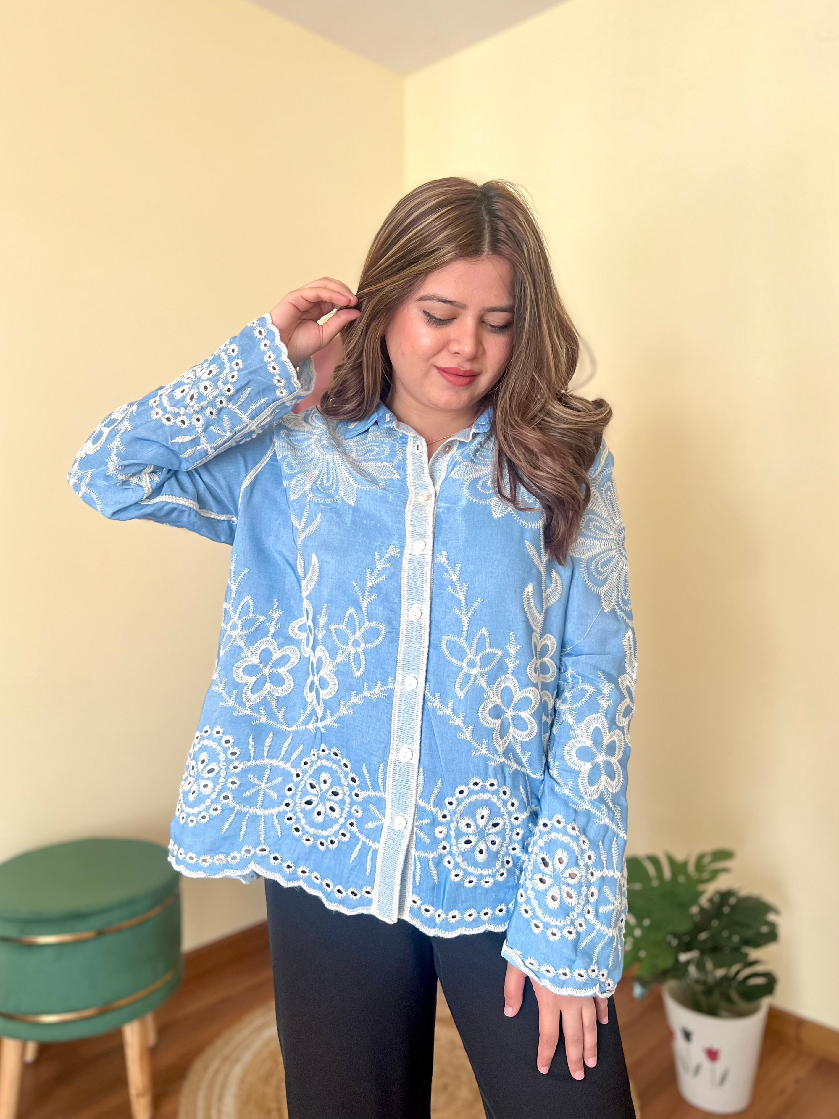 SKYE THREADWORK SHIRT