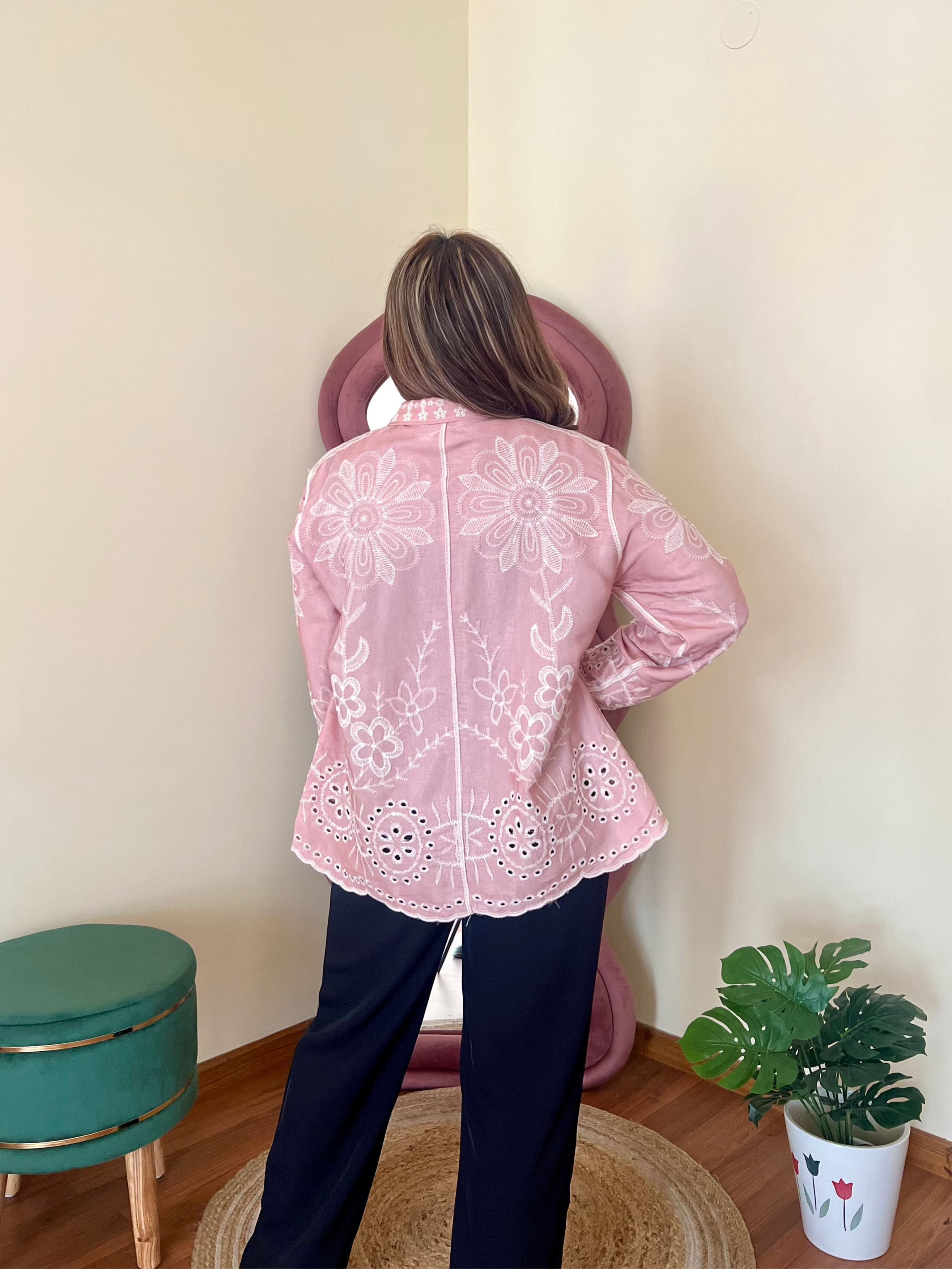 SKYE THREADWORK SHIRT