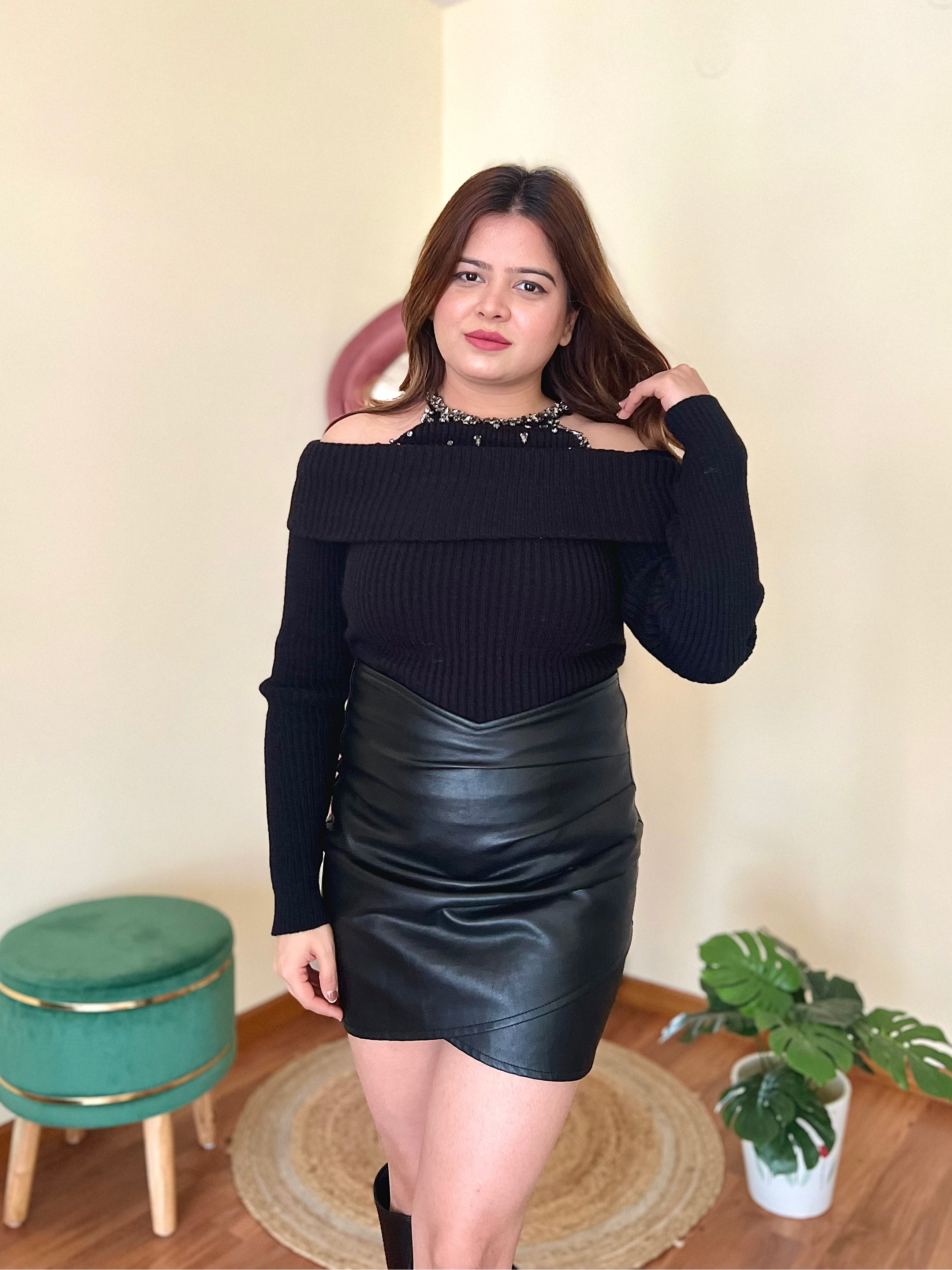 MILO COLD SHOULDER TOP