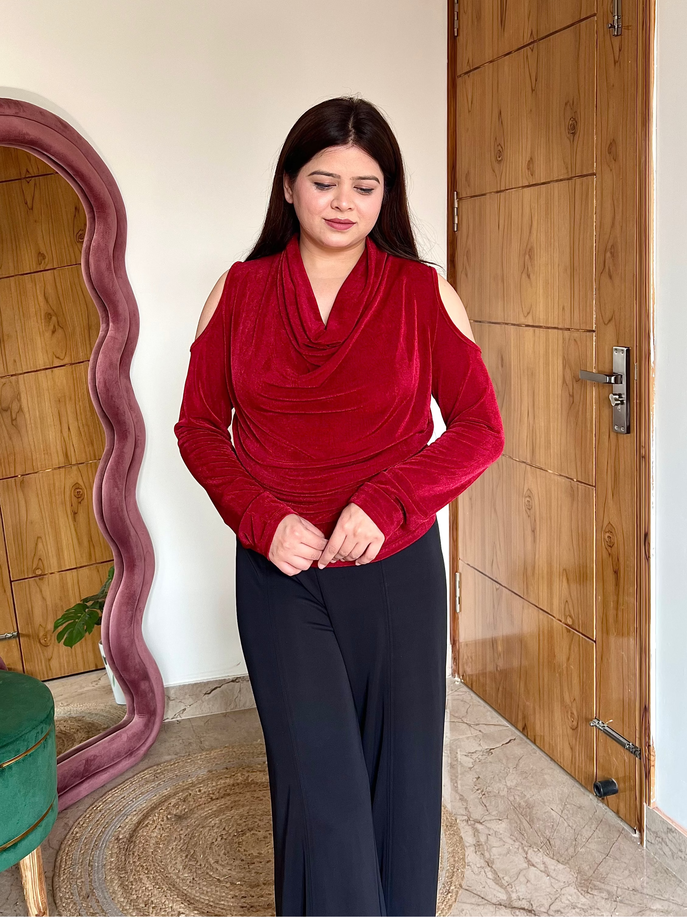 MILES COLD SHOUDER TOP