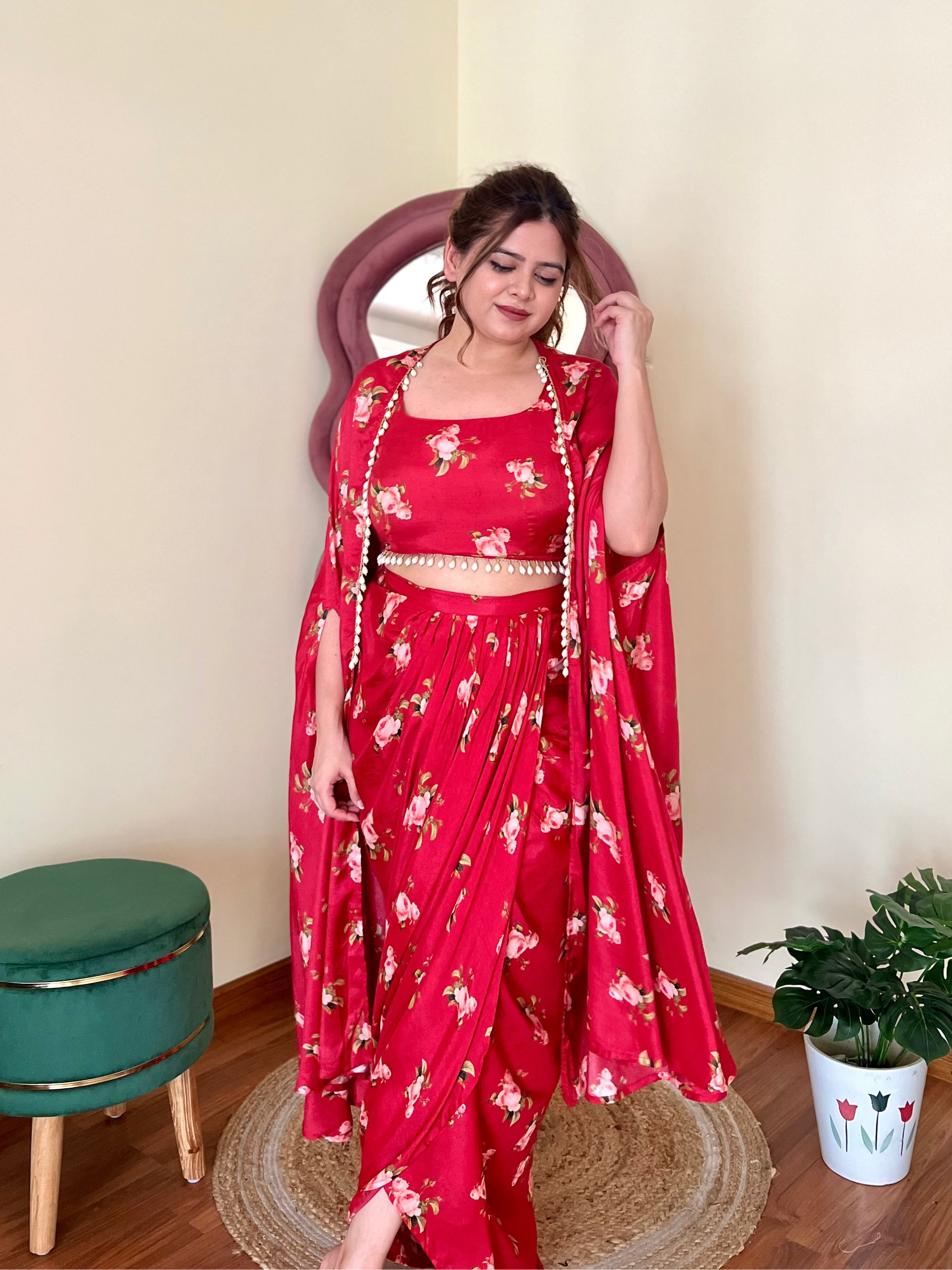 LEELA CAPE SET
