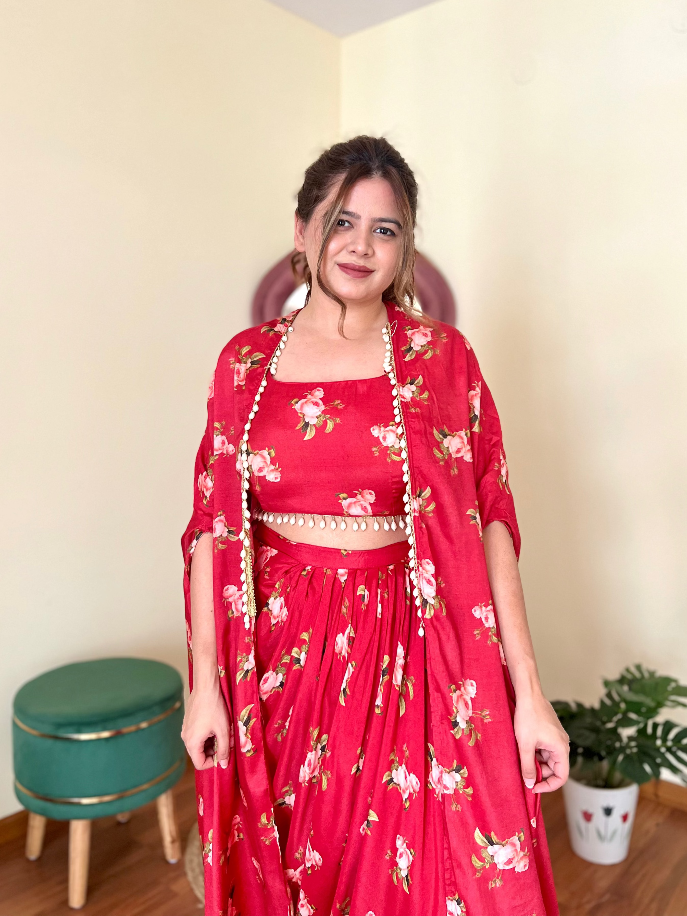 LEELA CAPE SET