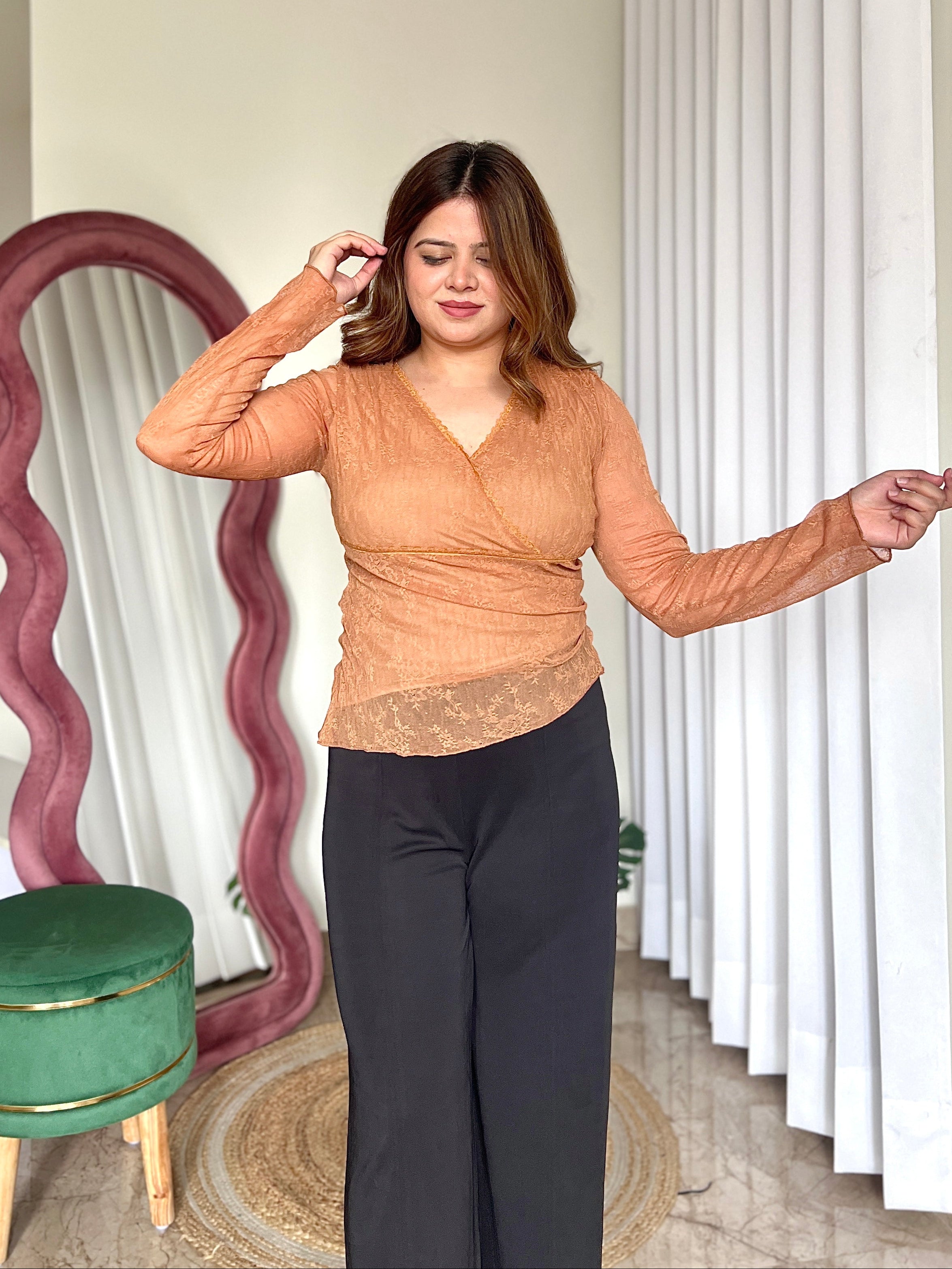 CHUCK LACE TOP