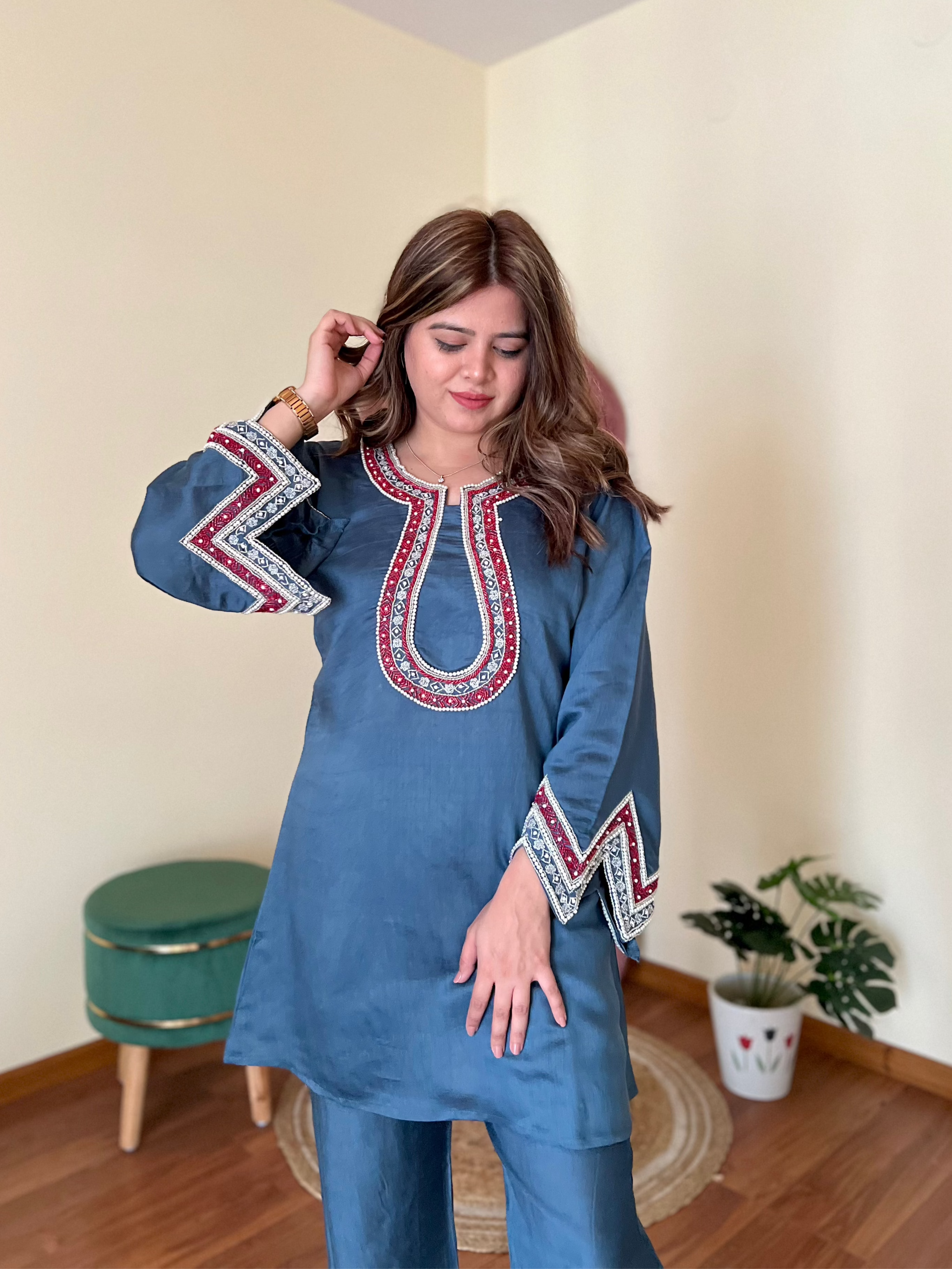 BINDI COORD