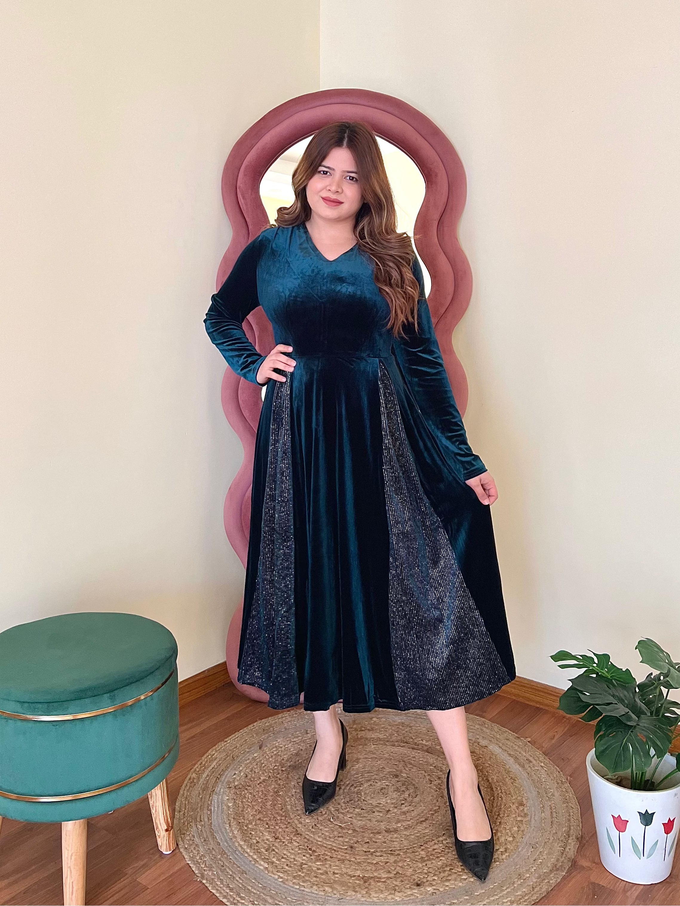 NEXA VELVET DRESS
