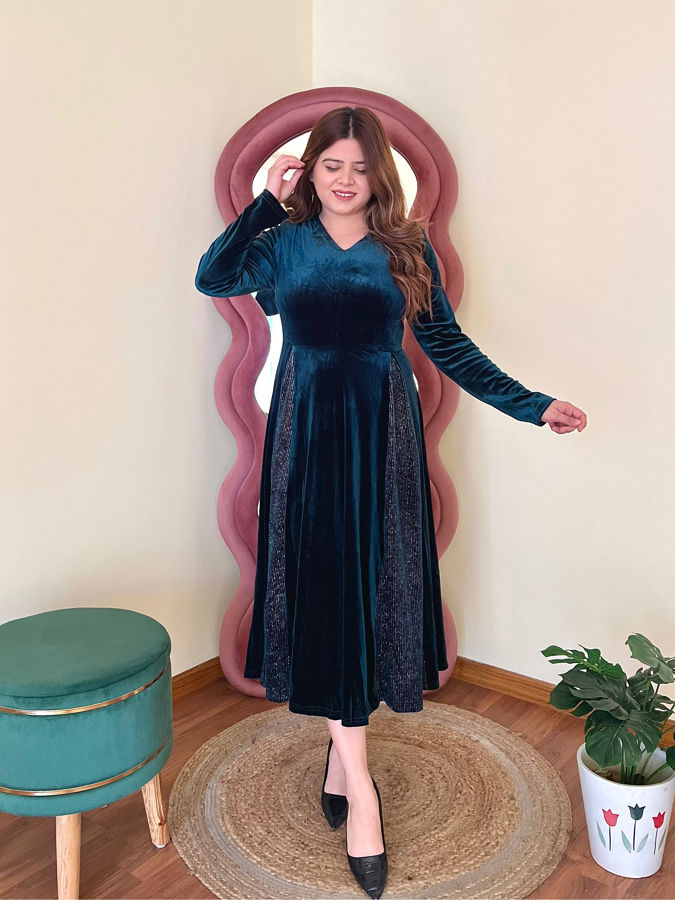 NEXA VELVET DRESS