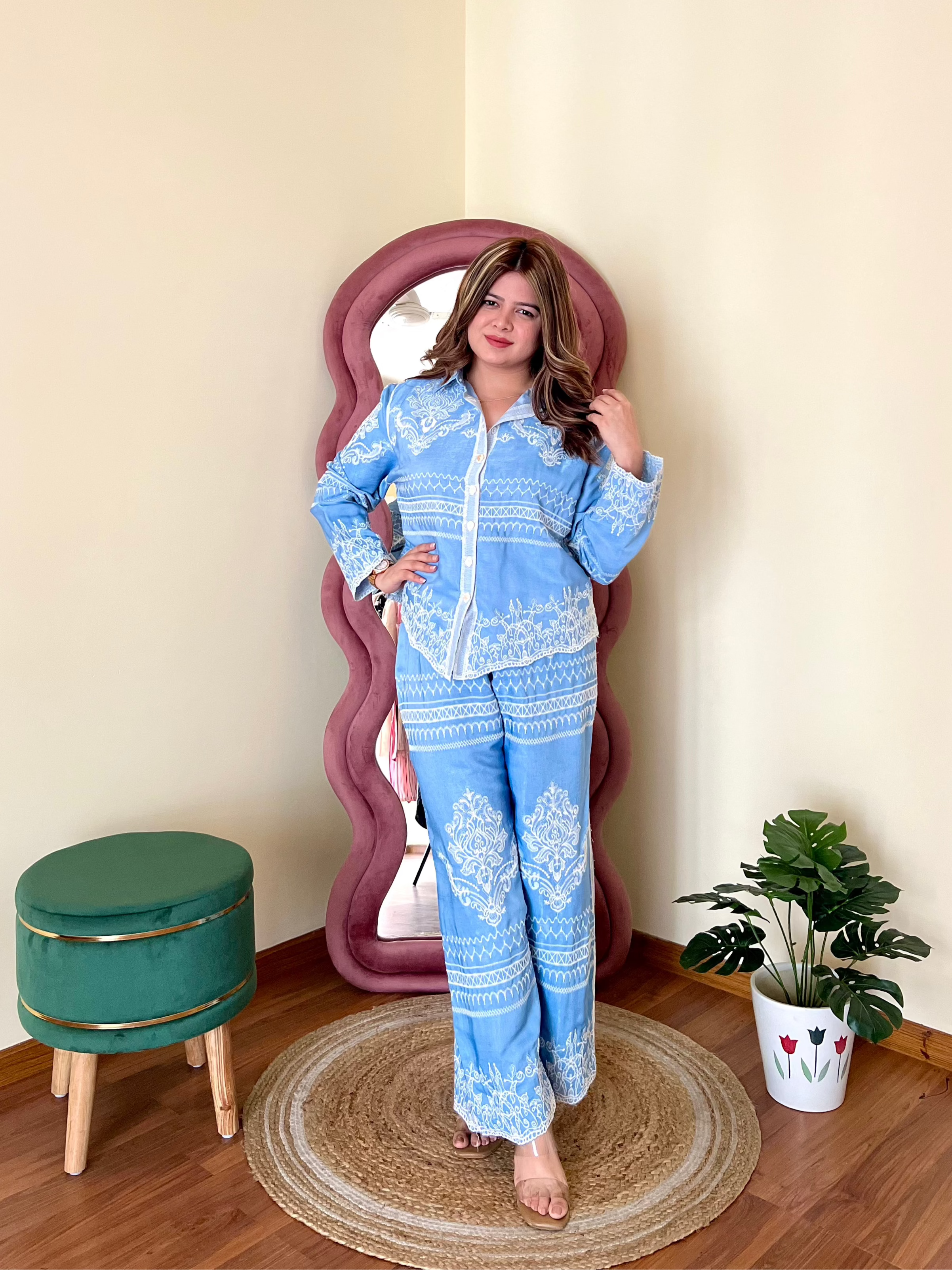 FROSTY EMBROIDERED COORD