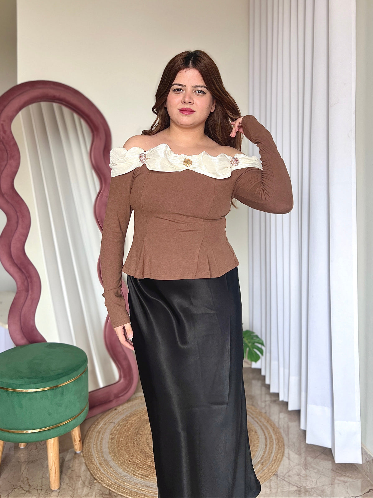 TOLLY OFF SHOLDER TOP