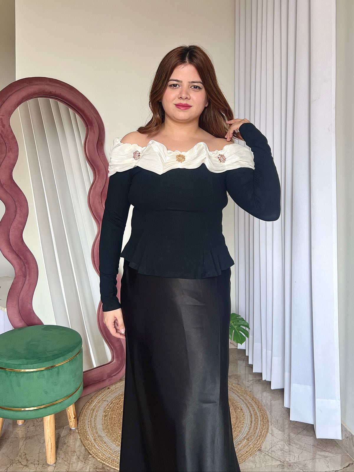 TOLLY OFF SHOLDER TOP
