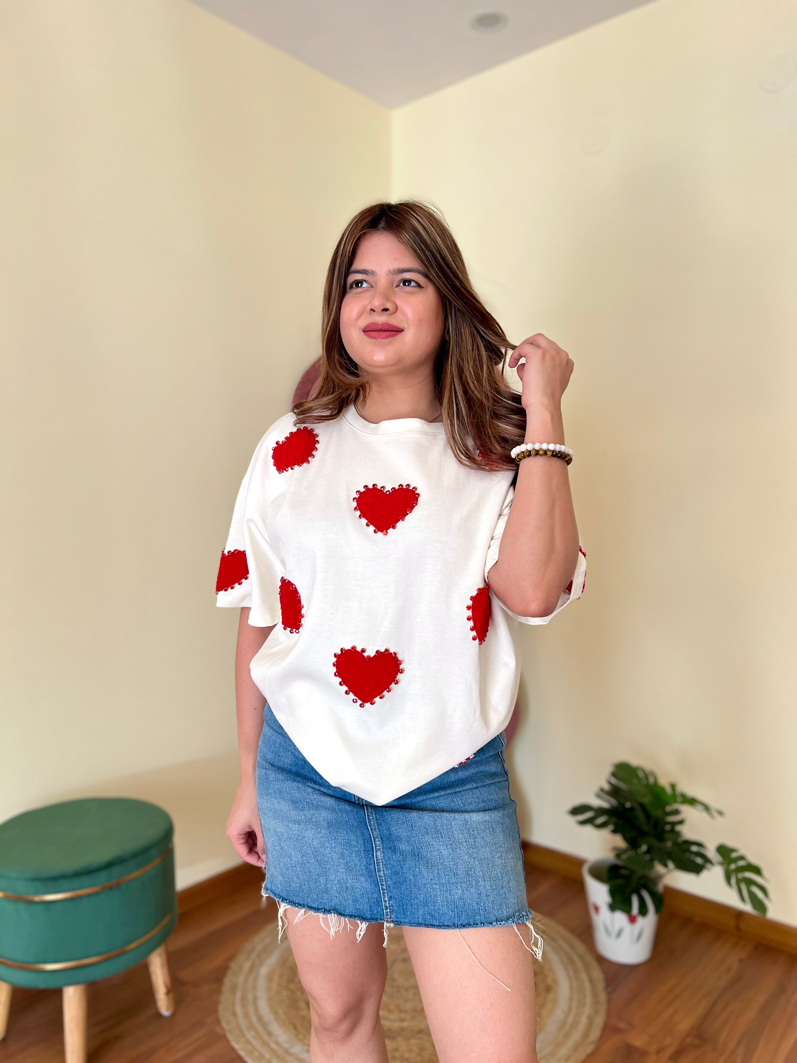 CARLO HEART EMBELISHED T-SHIRT