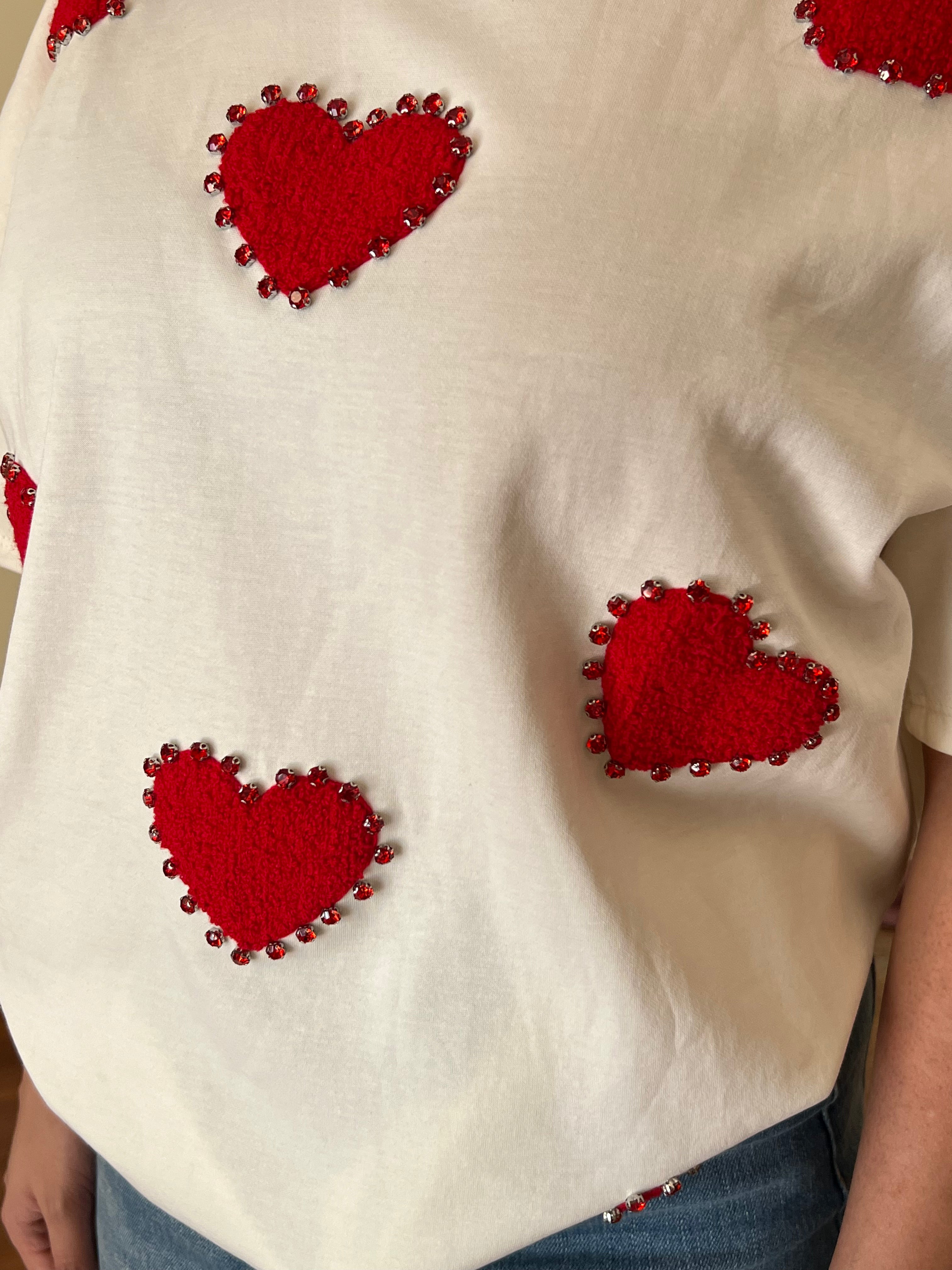 CARLO HEART EMBELISHED T-SHIRT