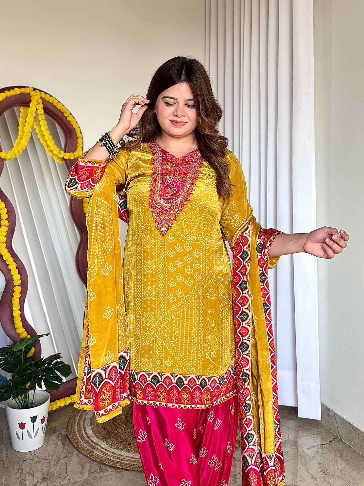 ASEES CREPE SUIT