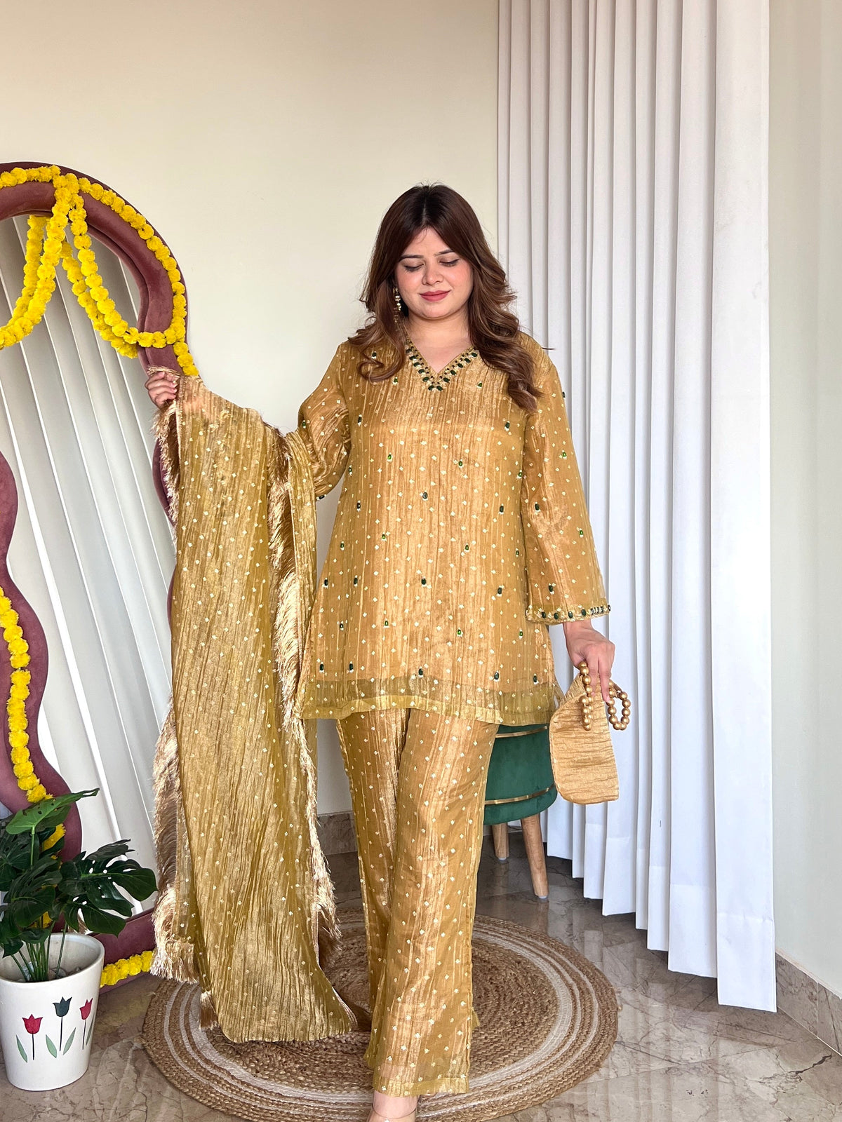 SUNEHRI 4PC SUIT